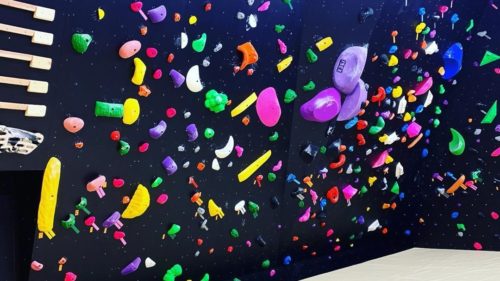 大分県のクライミング施設「CEEKER'S（シーカーズ） クライミングジム」